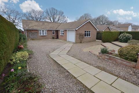 3 bedroom detached bungalow for sale - Kabrit, 35 Woodland Drive, Woodhall Spa