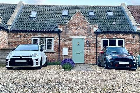 4 bedroom bungalow for sale, 8 The Gables, Hundleby, Spilsby
