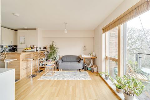 2 bedroom apartment for sale, Dickenson Road, N8