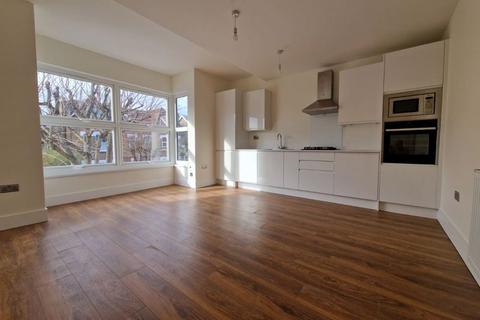 2 bedroom apartment to rent - 66 Oakfield Road, Croydon