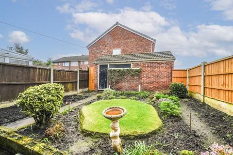 3 bedroom semi-detached house for sale - Croftfield, Maghull L31