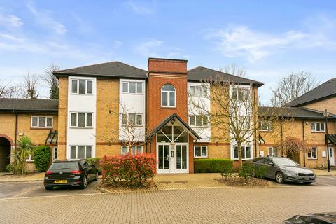 96 Heathcote Road, St Margarets, Twickenham, TW1 1SD