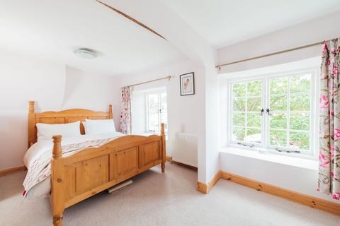 4 bedroom cottage for sale, Denton, Northampton NN7