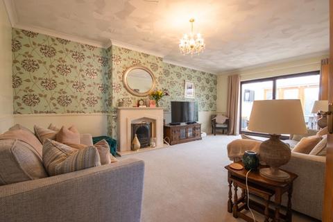 222 Rayleigh Road, Hutton, Brentwood, CM13 1PP