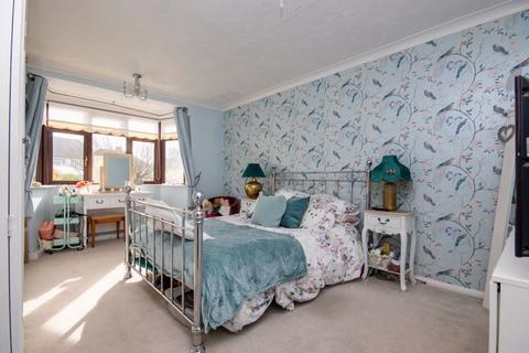 222 Rayleigh Road, Hutton, Brentwood, CM13 1PP