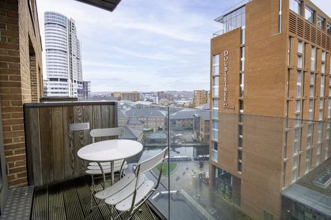 1 bedroom apartment to rent, Watermans Place, Leeds LS1