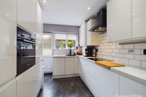 3 bedroom terraced house for sale - Arundel Road, High Wycombe