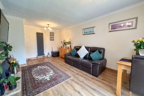 33 Churnet Close, Cheddleton, Leek, ST13 7JN