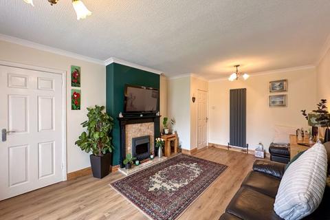33 Churnet Close, Cheddleton, Leek, ST13 7JN