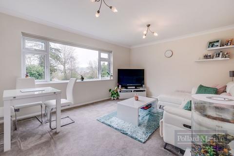2 bedroom apartment for sale - Markfield Road, Caterham