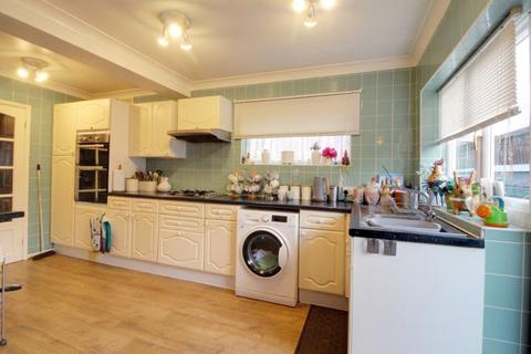 21 Cuffley Hill, Goffs Oak, Waltham Cross, EN7 5HE