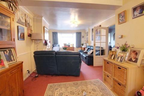 21 Cuffley Hill, Goffs Oak, Waltham Cross, EN7 5HE
