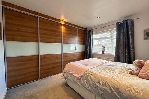 2 bedroom semi-detached house for sale - Highfield Road West, Biddulph, ST8 6HB