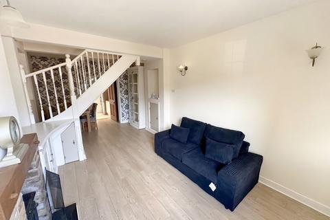 3 bedroom terraced house for sale - Newtown Road, Uxbridge, UB9