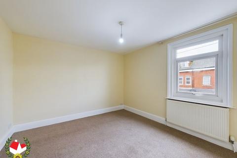 109 Tredworth Road, Gloucester, GL1 4QU