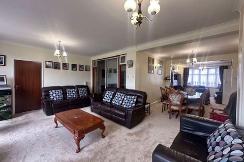 7 bedroom terraced house for sale, Masefield Avenue, Southall