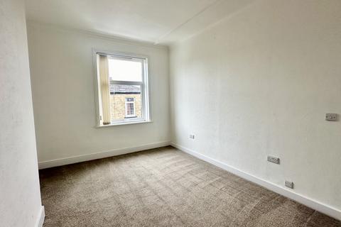 1 bedroom apartment to rent, James Street, Birkenshaw