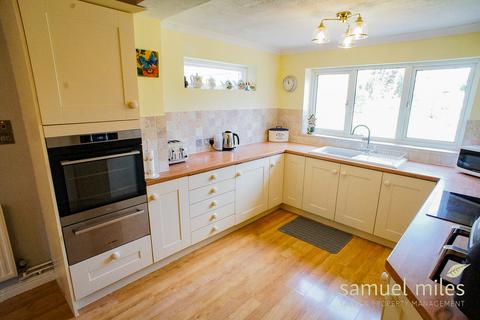 4 bedroom detached house for sale - Pavenhill, Wiltshire SN5