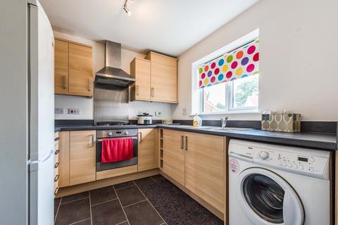 2 bedroom terraced house to rent, Buzzard Rise, Stowmarket, IP14