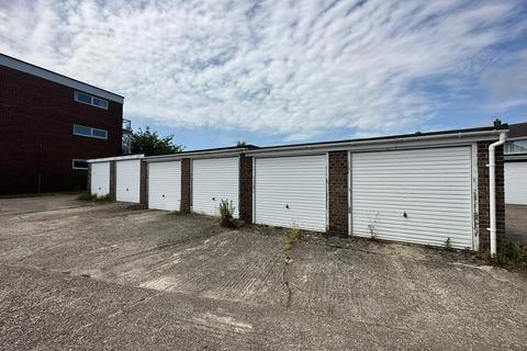 Garage to rent, Stirling Court, New Milton