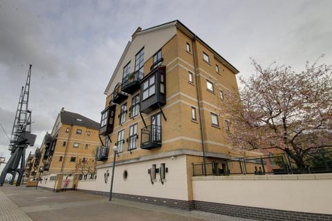 2 bedroom flat to rent - Beaufort House Fairfax Mews London E16