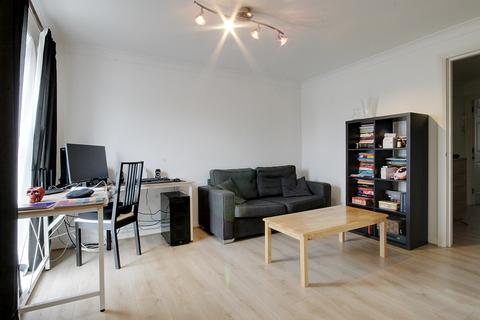 2 bedroom flat to rent - Beaufort House Fairfax Mews London E16