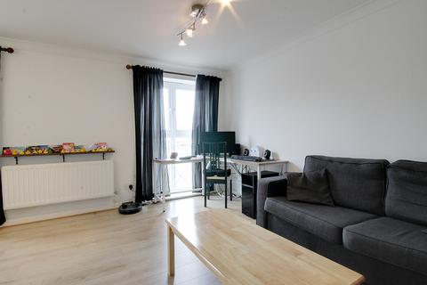 2 bedroom flat to rent, Beaufort House Fairfax Mews London E16