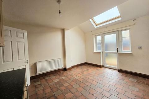 3 bedroom end of terrace house to rent - Alport Road, Whitchurch SY13