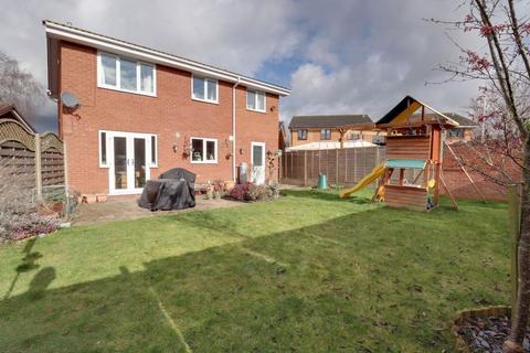 7 Nagington Drive, Penkridge, Stafford, ST19 5TA