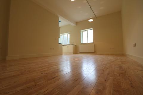 2 bedroom flat to rent - Peartree House, Harlow