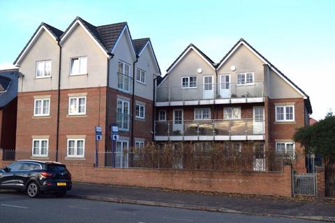 2 bedroom apartment to rent - Firs Lane, Leigh