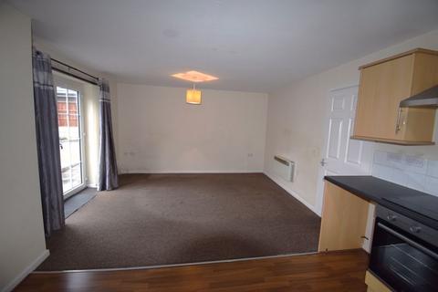 2 bedroom apartment to rent, Firs Lane, Leigh