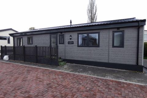 2 bedroom park home for sale - Swindon Lane, Cheltenham GL50