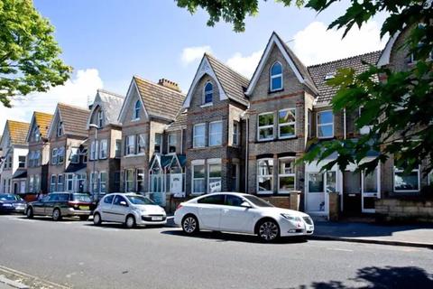 6 bedroom terraced house for sale, 27 Avenue Road, Weymouth DT4