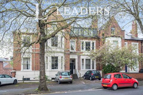 2 bedroom apartment to rent, Warwick Place