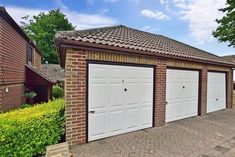 2 bedroom house for sale - Maidstone ME16