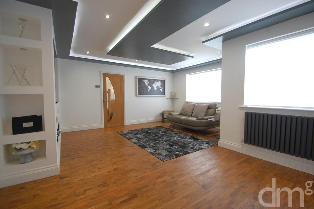 Lounge 2
