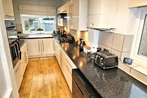 3 bedroom semi-detached house to rent - Sandon Road, Stafford, ST16