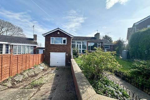 15 Chalton Heights, Chalton, Luton, LU4 9UF