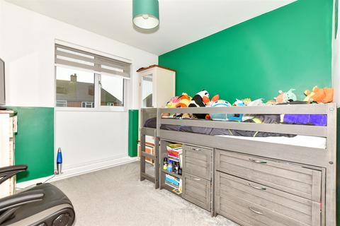 11 Brooke Close, Margate, CT9 5FQ
