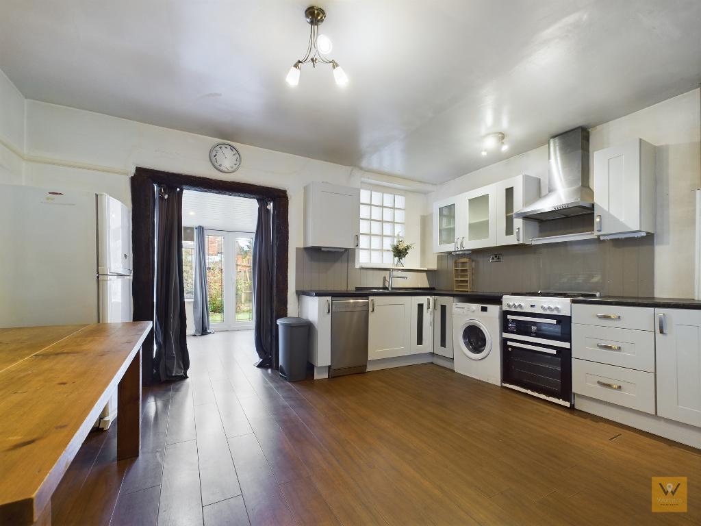 Cheadle Heath, Stockport SK3 3 bed semidetached house for sale £235,000