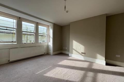 2 bedroom flat to rent, Burlington Street, Brighton, East Sussex, BN2 1AU