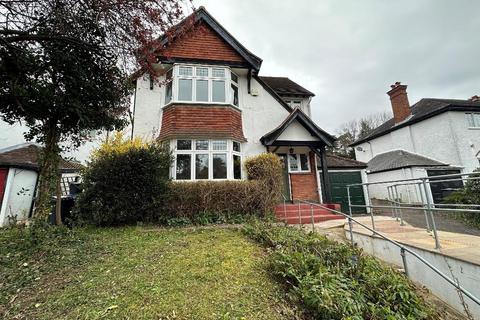 4 bedroom detached house to rent, Woodcote Valley Road, Purley, CR8 3BD