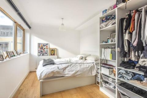 2 bedroom apartment to rent, St. James's Road, London, SE1