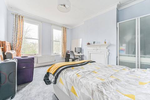 122 Bargery Road, London, SE6 2LR