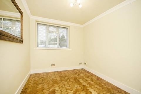 3 bedroom flat to rent - Beaufort Park, Hampstead Garden Suburb, London, NW11