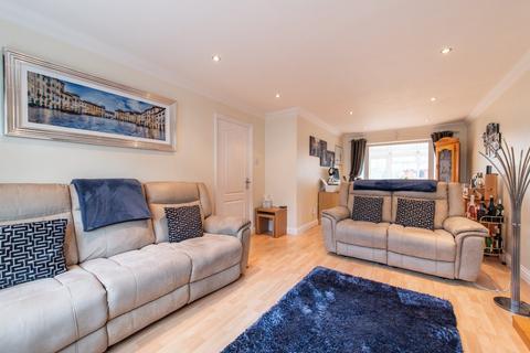 69 Alexandra Road, Gravesend, DA12 2QG