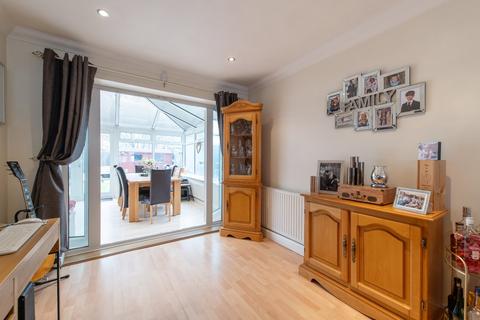 69 Alexandra Road, Gravesend, DA12 2QG