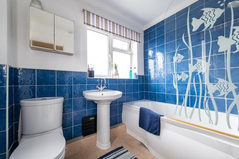 69 Alexandra Road, Gravesend, DA12 2QG