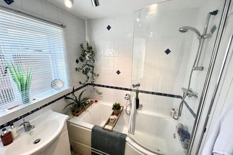 6 Victoria Drive, Great Wakering, Southend-on-sea, SS3 0AT